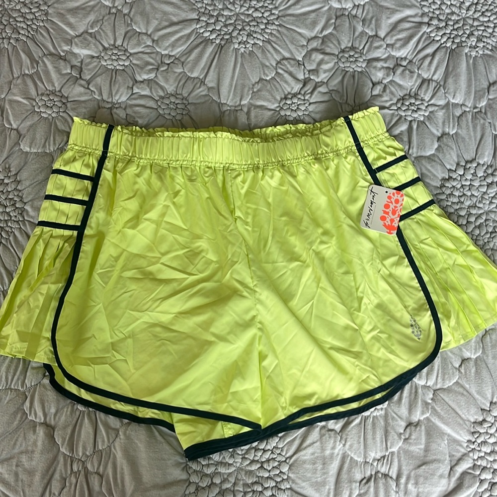 Free People Movement Easy Tiger shorts in Keylime Combo - size medium